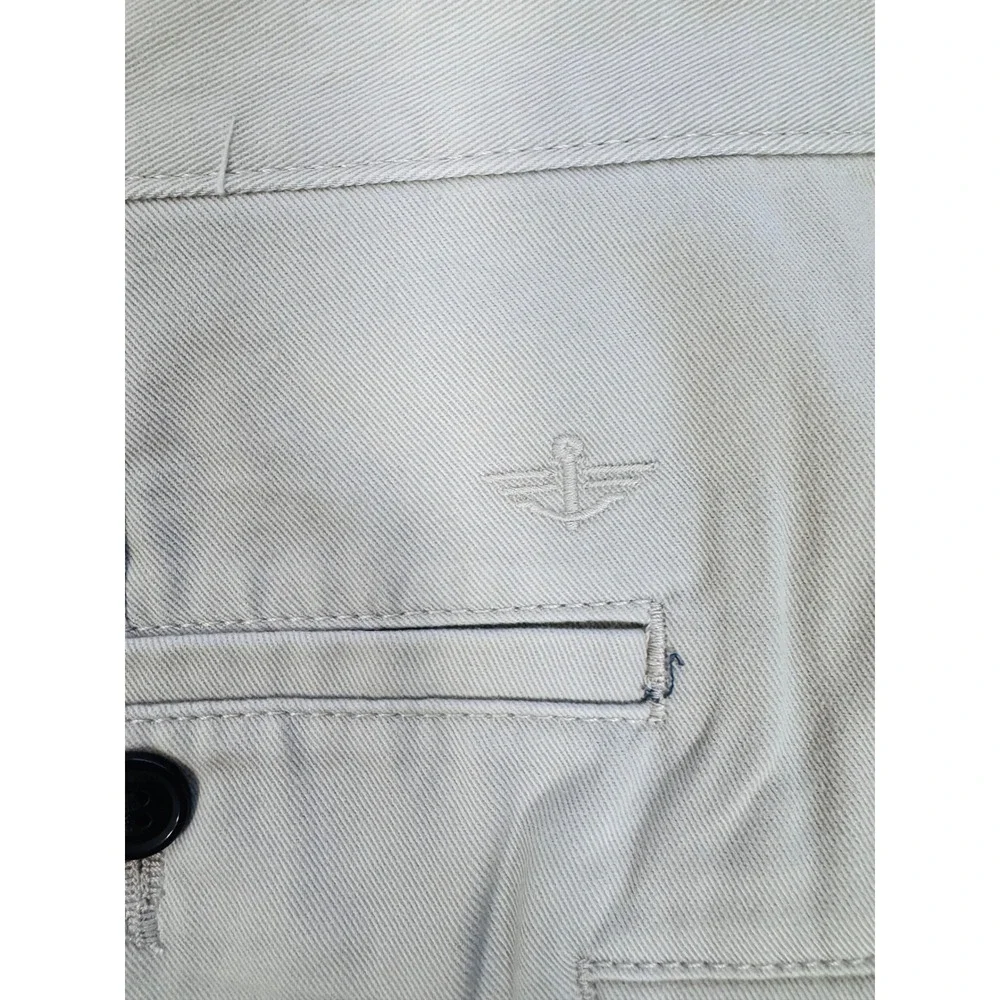 Dockers Men's Khaki Chino Shorts Tan Flat Front WaterLess Classic Fit‎ Size W40